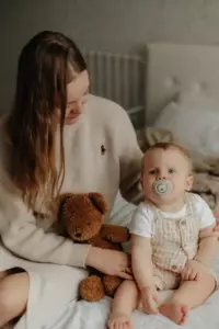 "Kiedy mój tata i moja macocha mieli dziecko, wyrzucił mnie. Karma szybko nauczyła go lekcji."