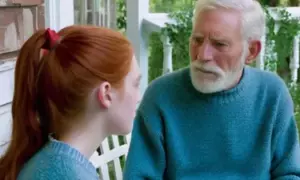 Meine Stiefmutter und ihre Töchter warfen mich aus dem Haus, nachdem sie hörten, dass mein Vater ins Koma gefallen war - das Karma traf sie am nächsten Tag