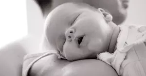 Dziś historia jest taka, że muszę wychować cudze dziecko, podczas gdy jej matka bawi się na imprezach.