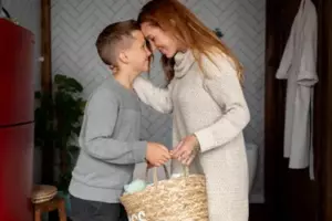 Mój mąż unikał podróży ze mną przez 17 lat — wróciłam z wakacji wcześniej, żeby się dowiedzieć, dlaczego