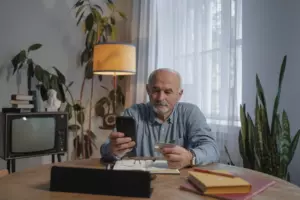 Historia dnia: Kobieta postanawia odnaleźć swoje nowo narodzone dziecko trzynaście lat po tym, jak zostawiła je na siedzeniu w klasie biznesowej samolotu.