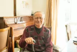 Historia dnia: Menedżer informuje woźnego: „Hej, jesteś zwolniony, stary człowieku”, nie zdając sobie sprawy, że następnego dnia będzie jego szefem.