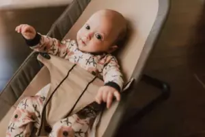 " Kobieta, która zapukała do moich drzwi pięć lat po adopcji dziecka, które zostało porzucone na stacji straży pożarnej, powiedziała: 'Musisz oddać mi mojego syna'."