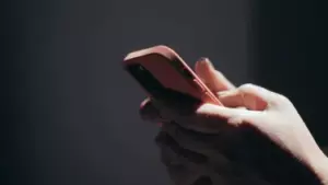 Mój 5-letni syn ciągle marudził przy moim nowym mężu — gdy zapytałam dlaczego, szepnął: „Powiedział, że jestem problemem”