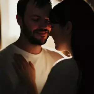 Mój mąż zostawił mnie dla swojej kochanki, gdy wylądowałam na wózku inwalidzkim, ale nie pozwoliłam mu zabrać ze sobą naszej córki — Historia dnia