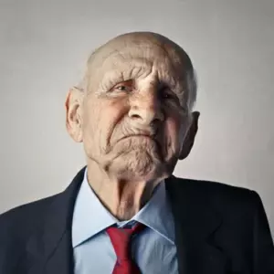 Historia dnia: Starsze małżeństwo rozwodzi się po 53 latach, a mężczyzna później widzi swoją byłą żonę na randce w kawiarni.