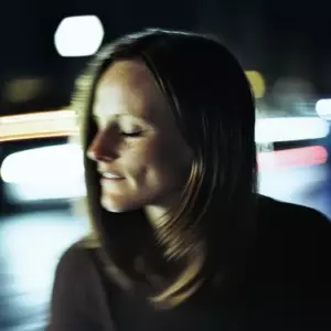 Mój mąż zostawił mnie dla swojej kochanki, gdy wylądowałam na wózku inwalidzkim, ale nie pozwoliłam mu zabrać ze sobą naszej córki — Historia dnia