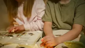 Moja teściowa zamieszkała ze swoim nowym chłopakiem i zrobiła ze mnie ich służącą, dopóki nie odkryłam ich szokującego sekretu — Historia dnia
