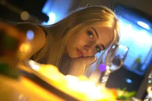 Moi rodzice odmówili pójścia na mój ślub, ponieważ mój narzeczony był biedny — spotkaliśmy się ponownie 10 lat później i błagaliśmy o zbudowanie związku
