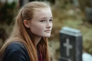 Na pogrzebie mojego dziadka, nieznajomy dał mi liścik. Kiedy go przeczytałem, zaśmiałem się, bo dziadek zrobił nam psikusa.