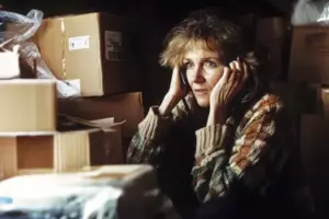 Moja synowa wyrzuciła moje rzeczy, gdy dowiedziała się, że je odziedziczyłem, ale karma dopadła ją tego samego dnia.
