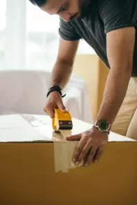 Nie powiedziałam rodzinie mojego męża, że ​​mówię ich językiem, co pomogło mi odkryć mrożącą krew w żyłach tajemnicę dotyczącą mojego syna.