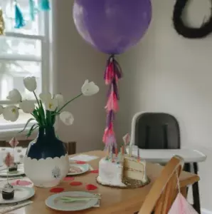 „Wczoraj były moje urodziny”: Mój adoptowany syn rozpłakał się przed swoim tortem urodzinowym – Historia dnia