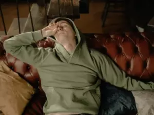 Mój mąż odmówił wymiany zepsutego odkurzacza i powiedział, że powinnam posprzątać, bo „jestem na urlopie macierzyńskim” – więc dałam mu nauczkę, której nigdy nie zapomni.