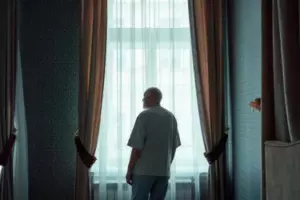 Dziadek mojego przyjaciela przyznawał nam punkty za każdą wizytę i uwzględnił mnie w swoim testamencie, podczas gdy jego rozpieszczone dzieci czekały na fortunę.