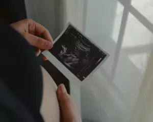 Mój mąż zostawił mnie, gdy byłam w ciąży z bliźniakami, więc nie czekałam na karmę i zemściłam się sama - Historia dnia