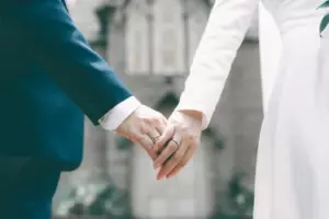 Mój mąż wyrzucił mnie z domu, żebym mogła być ze swoją kochanką – nie miałam pojęcia, co go czeka