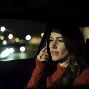Kiedy moja mama przestała odbierać moje telefony, wszedłem do jej domu i odkryłem, że nigdy tam nie mieszkała – Historia dnia