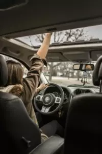 Pojechałem do domu moich rodziców na Wielkanoc i dowiedziałem się, że moja starsza siostra ich wyrzuciła i kazała im mieszkać we własnym garażu - to był ich najgorszy błąd
