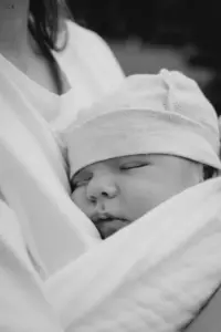 Wychowywałem syna mojej siostry tak, jakby był mój przez 15 lat - potem wybrał ją zamiast mnie, ponieważ kupiła mu samochód