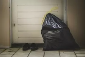 Podczas kłótni moja żona powiedziała, że nie jestem biologicznym ojcem naszego 15-letniego syna - nikt tego nie widział