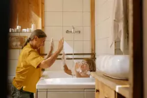Moja synowa powiedziała mi, że jest "za stara", aby opiekować się dzieckiem, ale zadzierała z niewłaściwą babcią - Historia dnia
