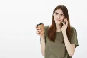 Moja szwagierka kazała mojej mamie spać na macie na korytarzu podczas rodzinnej wycieczki