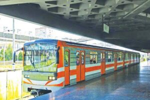 Kierowca autobusu wyrzucił 80-letnią kobietę z autobusu, ponieważ nie zapłaciła za przejazd. Udzieliła krótkiej odpowiedzi, która pozostawiła kierowcę i wszystkich w autobusie całkowicie zaniemówili...